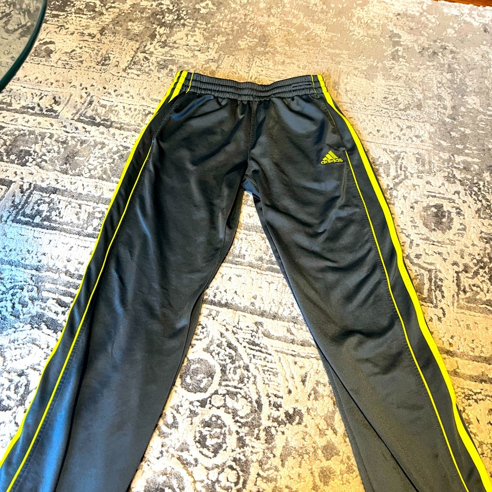 Adidas Sweatpants Grey